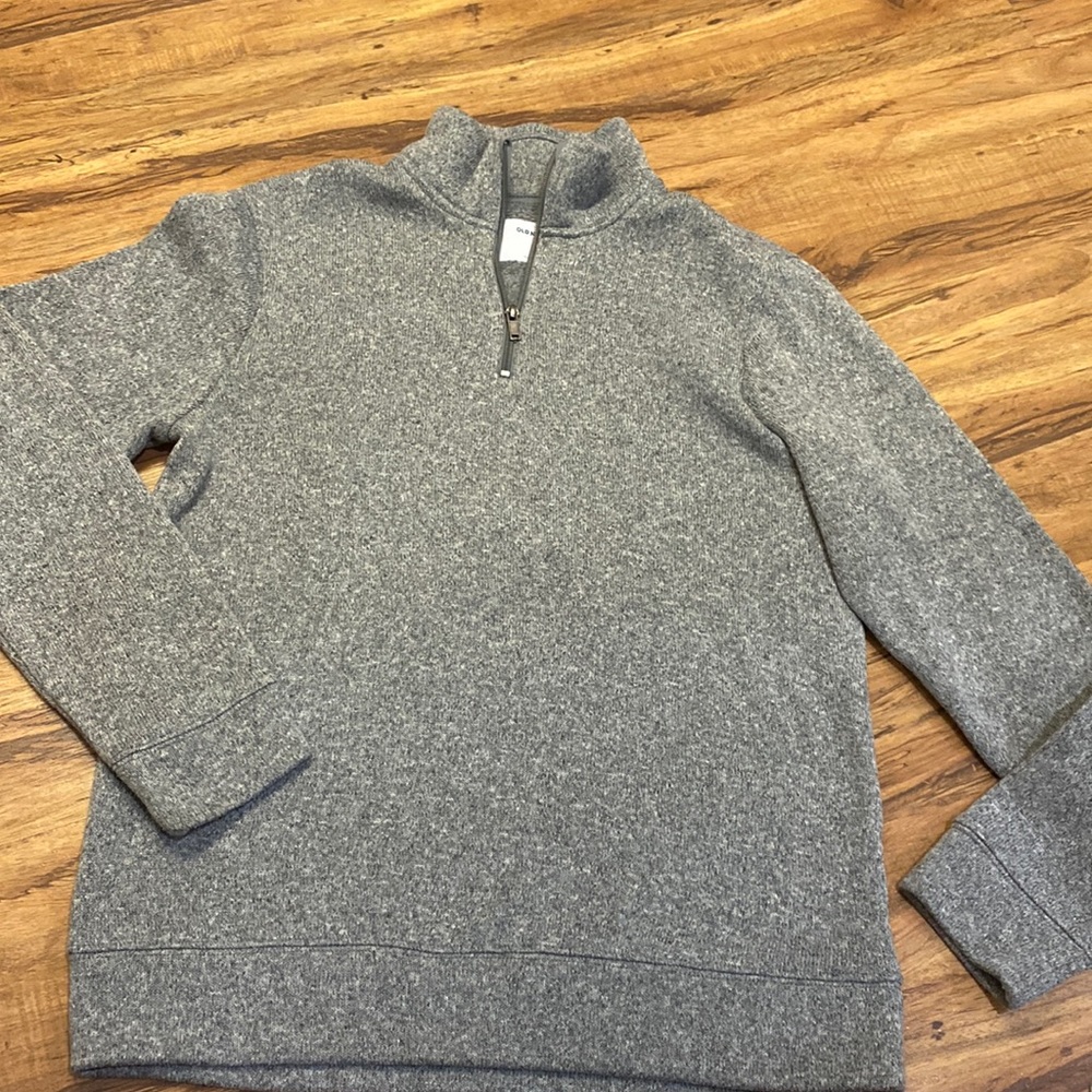 Old Navy half zip pullover. Men’s small.